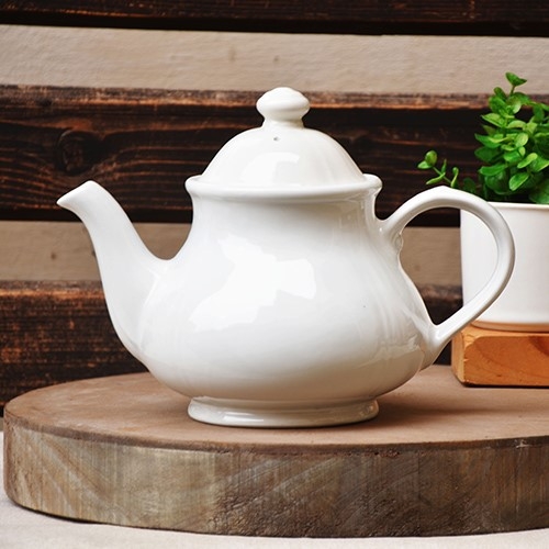 Ceainic dolce din ceramica alba 17 cm